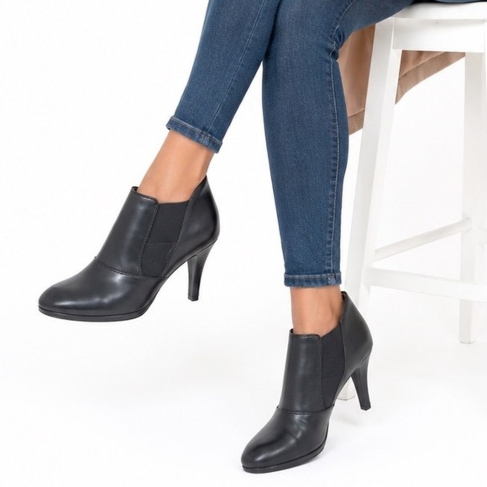Naturalizer Lynch Black Leather Shooties Slip On Heeled Ankle Boots 11M 19-06